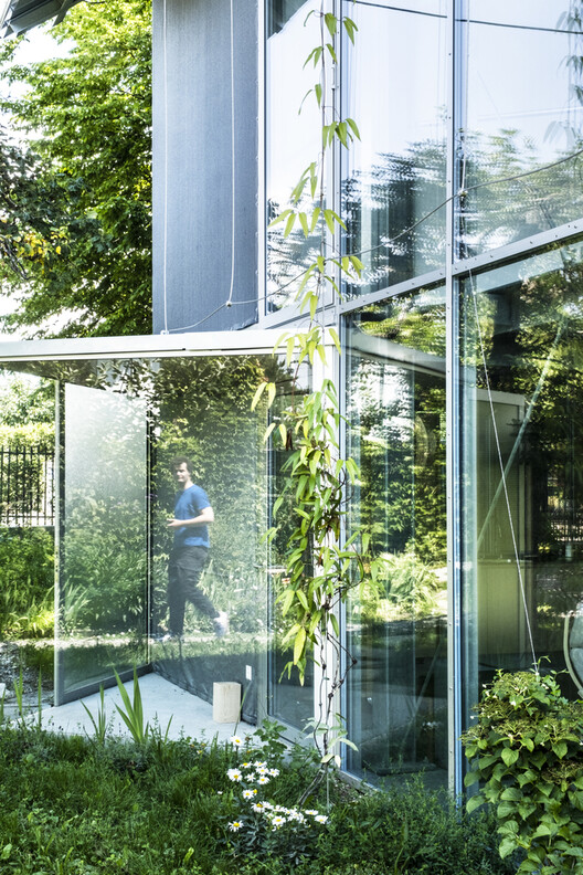 The Right to Be Naive: How Architecture Turned Innocence into a Position - Image 2 of 20