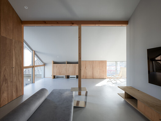 House in Kamiyasu / Yutaka Yoshida Architect & Associates House in Kamiyasu / Yutaka Yoshida Architect & Associates - Interior Photography, Wood