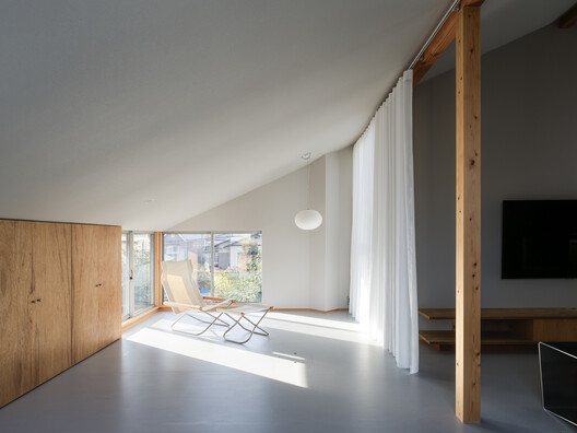 House in Kamiyasu / Yutaka Yoshida Architect & Associates House in Kamiyasu / Yutaka Yoshida Architect & Associates - Interior Photography, Wood