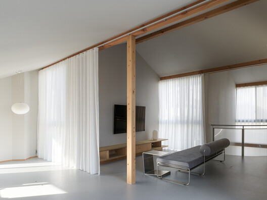 House in Kamiyasu / Yutaka Yoshida Architect & Associates House in Kamiyasu / Yutaka Yoshida Architect & Associates - Interior Photography, Wood, Lighting, Glass