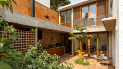 Lapa Townhouse Renovation / Estudio Piloti Arquitetura