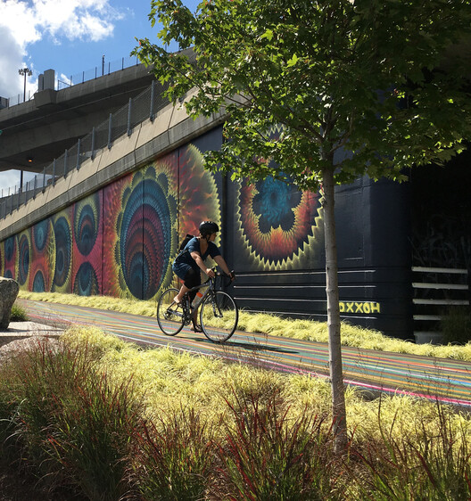 The Role of Urban Design in Women's Safety: Lessons from Four Public Spaces - Image 15 of 35