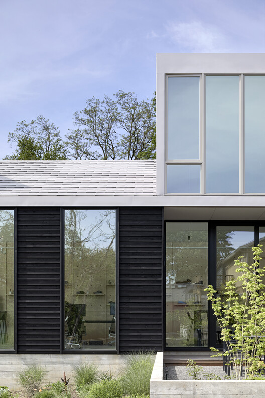 Casa y Estudio Gradient / Observation Studio Casa y Estudio Gradient / Observation Studio - Fotografía exterior, Puerta
