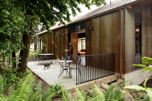 Bodega Sequitur / Estudio de observación - Fotografía exterior, Madera, Puerta, Jardín