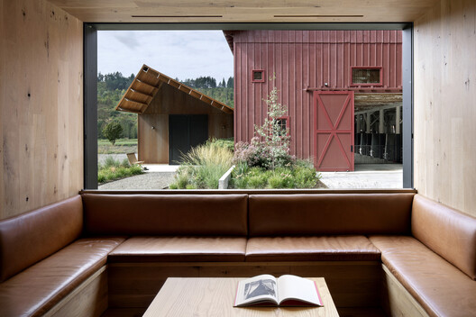 Bodega Sequitur / Estudio de observación - Fotografía interior, Sala de estar, Madera