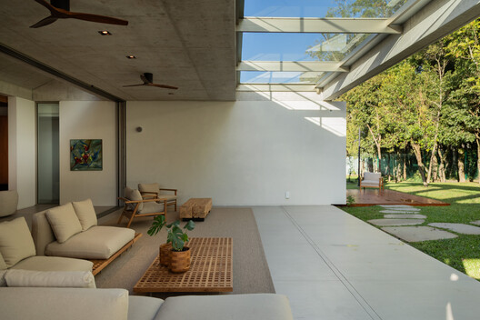 Sassi House / Galeria 733 Sassi House / Galeria 733 - Interior Photography, Living Room, Beam, Courtyard