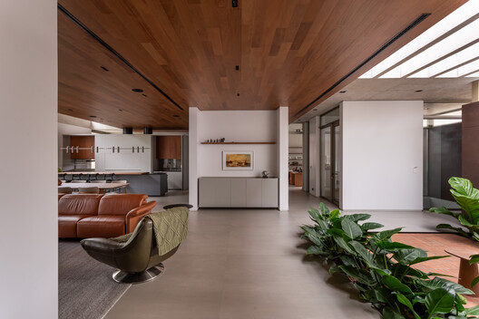 Sassi House / Galeria 733 Sassi House / Galeria 733 - Interior Photography, Living Room, Wood, Chair, Beam