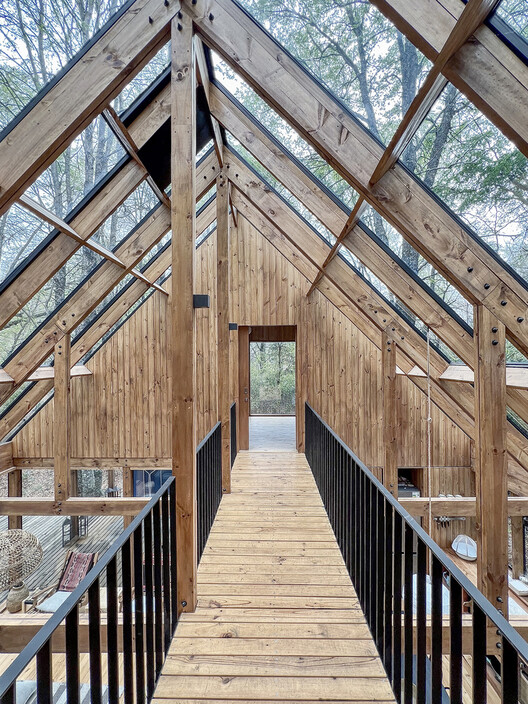 One House, Many Climates: When Greenhouse Design Enters the Home - Image 6 of 16