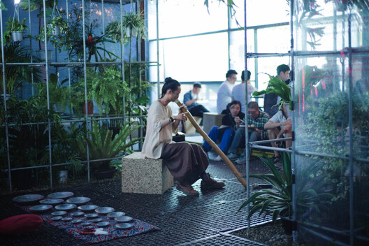 One House, Many Climates: When Greenhouse Design Enters the Home - Image 10 of 16