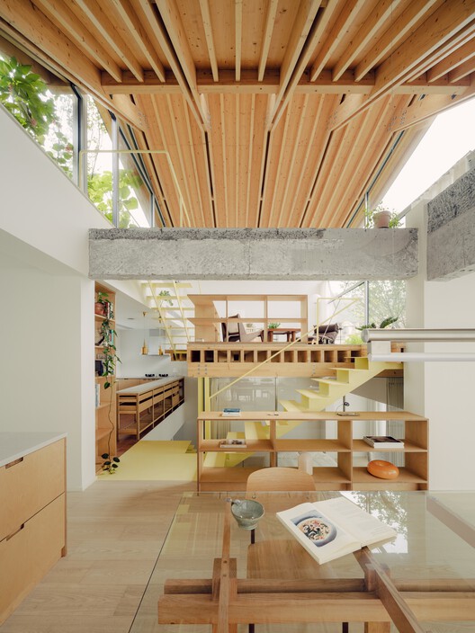 Split-Level Apartment  / Shiye Architecture Design and Research Practice - Interior Photography, Kitchen, Wood, Beam