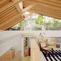 Apartamento em Meios-Níveis / Shiye Architecture Design and Research Practice - Fotografia de Interiores, Interiores Residenciais, Escada, Viga