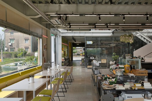 Spitfire Roastery / Nota Architects Spitfire Roastery / Nota Architects - Interior Photography, Dining room, Glass, Chair