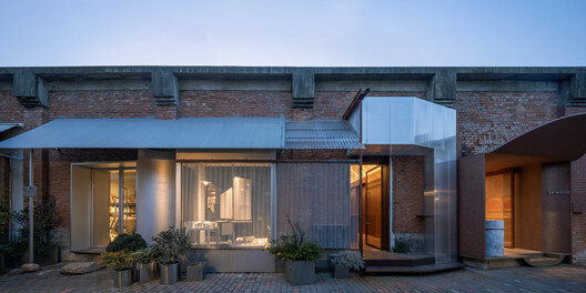 Modum Atelier Office Extension & SANGO / Modum Atelier - Exterior Photography, Brick, Concrete