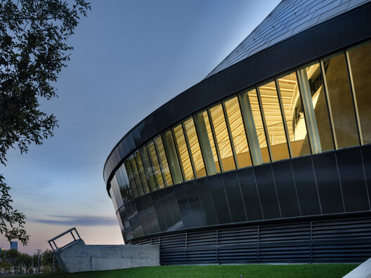 Coronation Park Sports and Recreation Centre / hcma architecture + design + Dub Architects + FaulknerBrowns Architects Coronation Park Sports and Recreation Centre / hcma architecture + design + Dub Architects + FaulknerBrowns Architects - Exterior Photography
