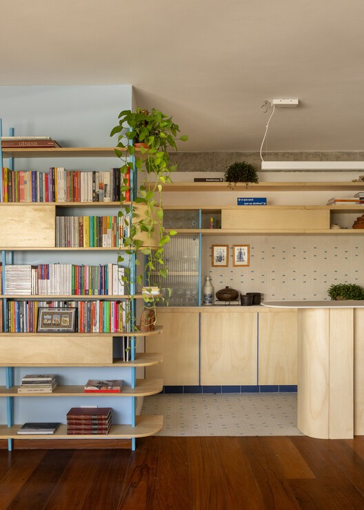 João Moura Apartment / Margem Arquitetos João Moura Apartment / Margem Arquitetos - Interior Photography, Closet, Shelving, Wood