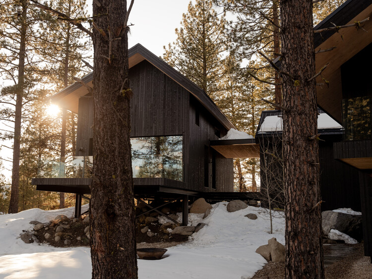 The Overlook House / Migration Studios - Exterior Photography, Houses, Forest