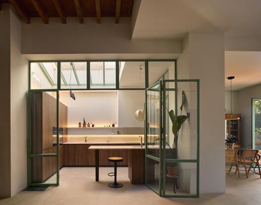 The Doctor’s House / Jose Costa The Doctor’s House / Jose Costa - Interior Photography, Kitchen, Wood, Lighting, Glass