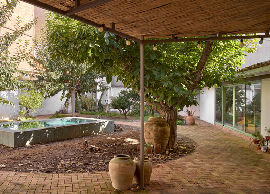 The Doctor’s House / Jose Costa The Doctor’s House / Jose Costa - Image 15 of 35