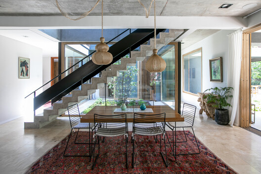 Casa MDL / Estudio Maria Strada Casa MDL / Estudio Maria Strada - Interior Photography, Dining room, Wood, Table, Chair, Lighting