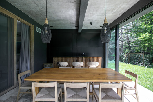 Casa MDL / Estudio Maria Strada Casa MDL / Estudio Maria Strada - Interior Photography, Kitchen, Wood, Table, Chair, Lighting, Glass