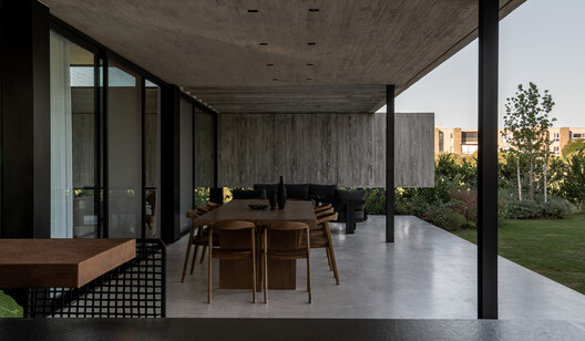 Grava House / remyarchitects Grava House / remyarchitects - Interior Photography, Dining room