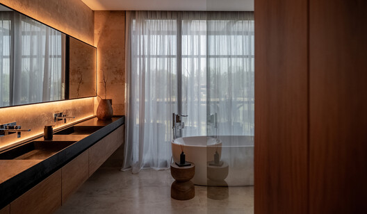 Grava House / remyarchitects Grava House / remyarchitects - Interior Photography, Bathroom, Wood, Lighting, Countertop