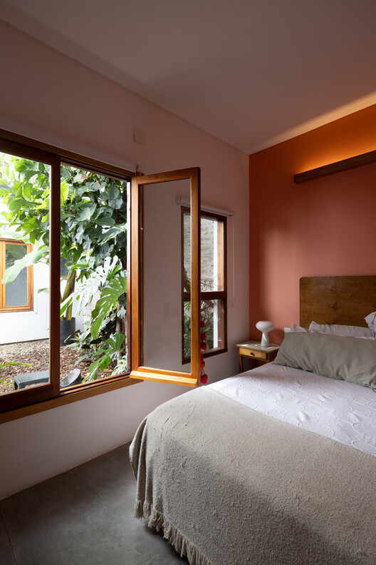 Paroissien House / Veronica Gilotaux Paroissien House / Veronica Gilotaux - Interior Photography, Bedroom, Wood, Bed, Lighting, Glass