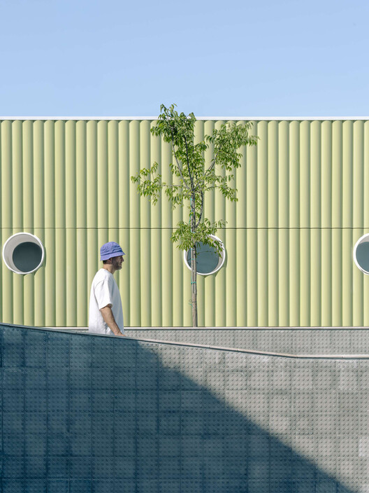 El Poli / MEII ESTUDIO - Exterior Photography