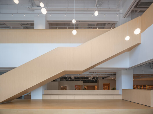 PAGEONE Bookstore at Wuxi Park Station / llLab. - Image 12 of 26