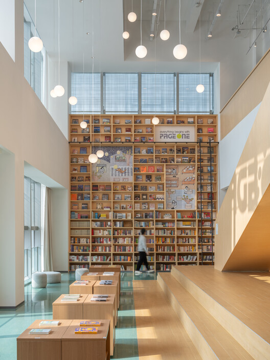 PAGEONE Bookstore at Wuxi Park Station / llLab. - Interior Photography, Wood, Shelving, Glass
