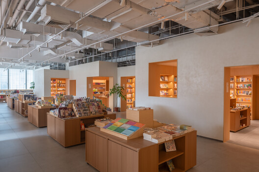 PAGEONE Bookstore at Wuxi Park Station / llLab. - Interior Photography, Shelving