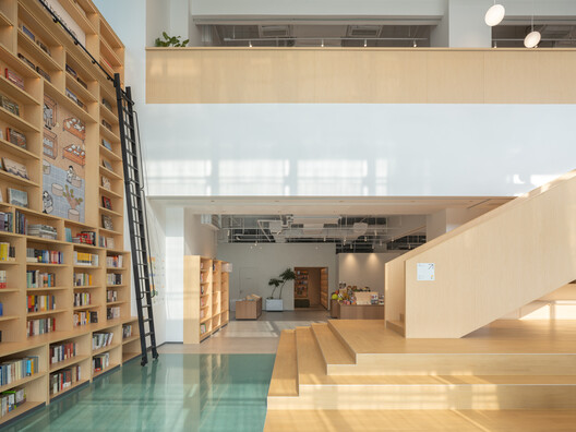 PAGEONE Bookstore at Wuxi Park Station / llLab. - Interior Photography, Kitchen, Shelving, Wood