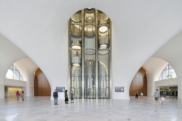 Lucas Museum of Narrative Art, do MAD Architects, abre ao público em Los Angeles - Imagem de Destaque