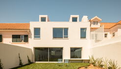 House on David Melgueiro / Aurora Arquitectos