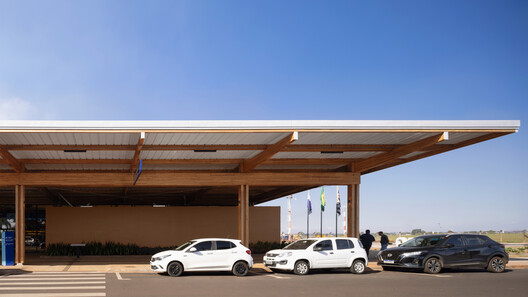 Doutor Leite Lopes State Airport / Bacco Arquitetos Associados - Exterior Photography