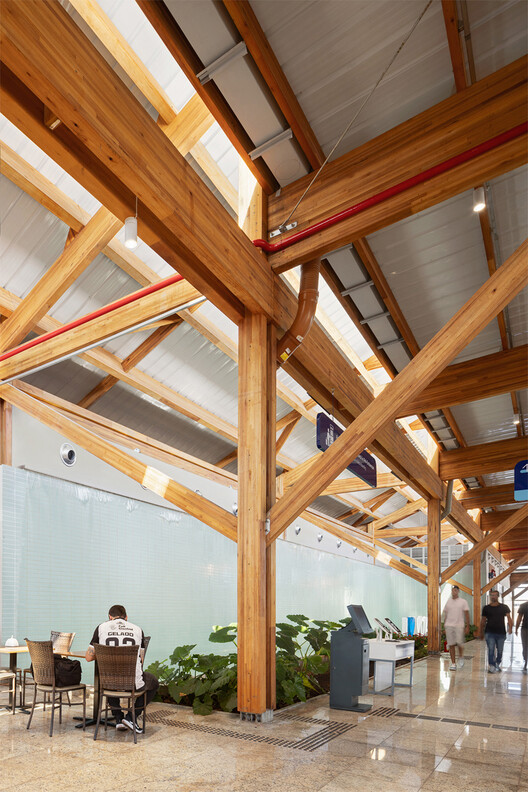 Doutor Leite Lopes State Airport / Bacco Arquitetos Associados - Interior Photography, Wood, Beam