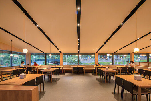Aranya Wuling Mountain - Sean Canteen / llLab. Aranya Wuling Mountain - Sean Canteen / llLab. - Interior Photography, Dining room, Wood, Table, Chair