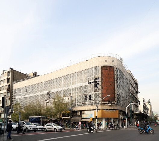 Modern Remnants: Calque Studio and the Race Against Tehran's Architectural Erasure Modern Remnants: Calque Studio and the Race Against Tehran's Architectural Erasure - Image 5 of 20