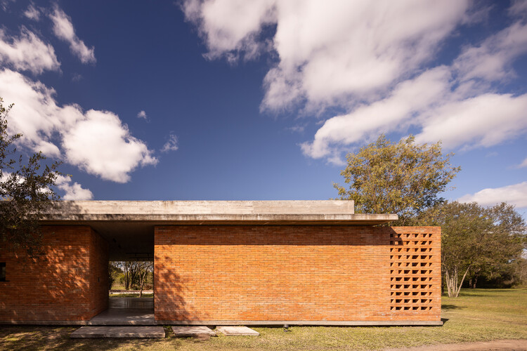 Vivienda Perichón / ODB Arquitectos - Imagen 1 de 36