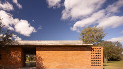 Perichón House / ODB Arquitectos