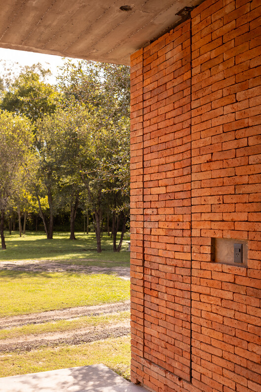 Perichón House / ODB Arquitectos Perichón House / ODB Arquitectos - Image 19 of 36