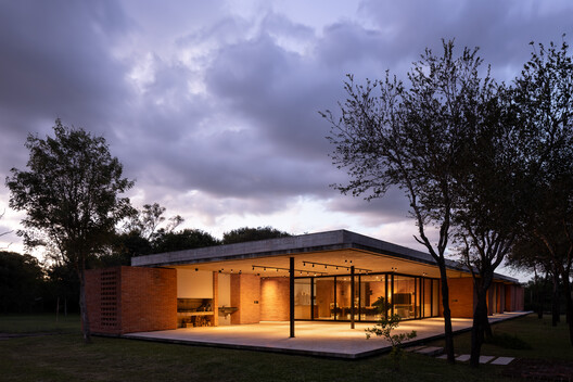 Perichón House / ODB Arquitectos Perichón House / ODB Arquitectos - Image 27 of 36