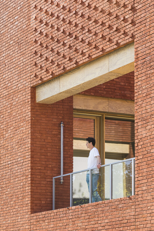 Jacques Prévert Public Services Center / HEMAA Architectes Jacques Prévert Public Services Center / HEMAA Architectes - Interior Photography, Brick