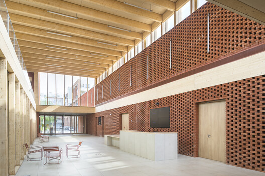 Jacques Prévert Public Services Center / HEMAA Architectes Jacques Prévert Public Services Center / HEMAA Architectes - Interior Photography, Wood