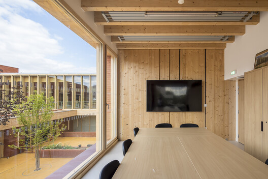 Jacques Prévert Public Services Center / HEMAA Architectes Jacques Prévert Public Services Center / HEMAA Architectes - Interior Photography, Wood