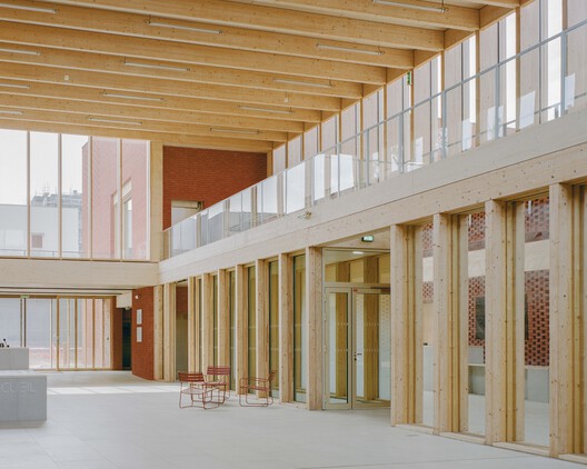 Jacques Prévert Public Services Center / HEMAA Architectes Jacques Prévert Public Services Center / HEMAA Architectes - Image 15 of 58