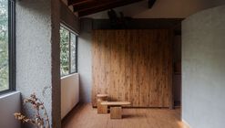 Yarumos Apartment / Trópico Arquitectura