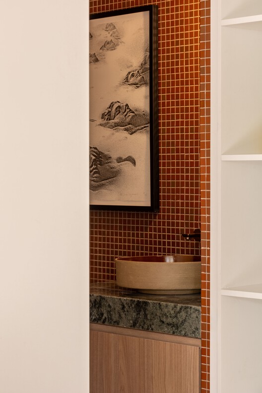 Floresta Apartment / VAGA arquitetura - Interior Photography, Bathroom, Wood
