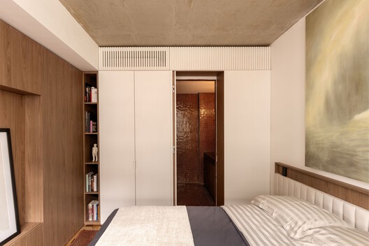 Floresta Apartment / VAGA arquitetura - Interior Photography, Bedroom, Wood, Bed, Lighting