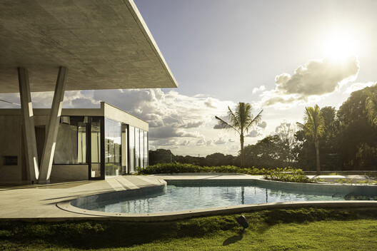 Espatódias House / Leo Romano Espatódias House / Leo Romano - Image 4 of 29